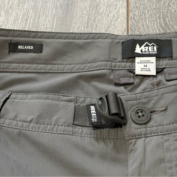 REI Co-op Sahara Convertible 2 in 1 weather resistant hike pants womens 14 - Picture 6 of 11